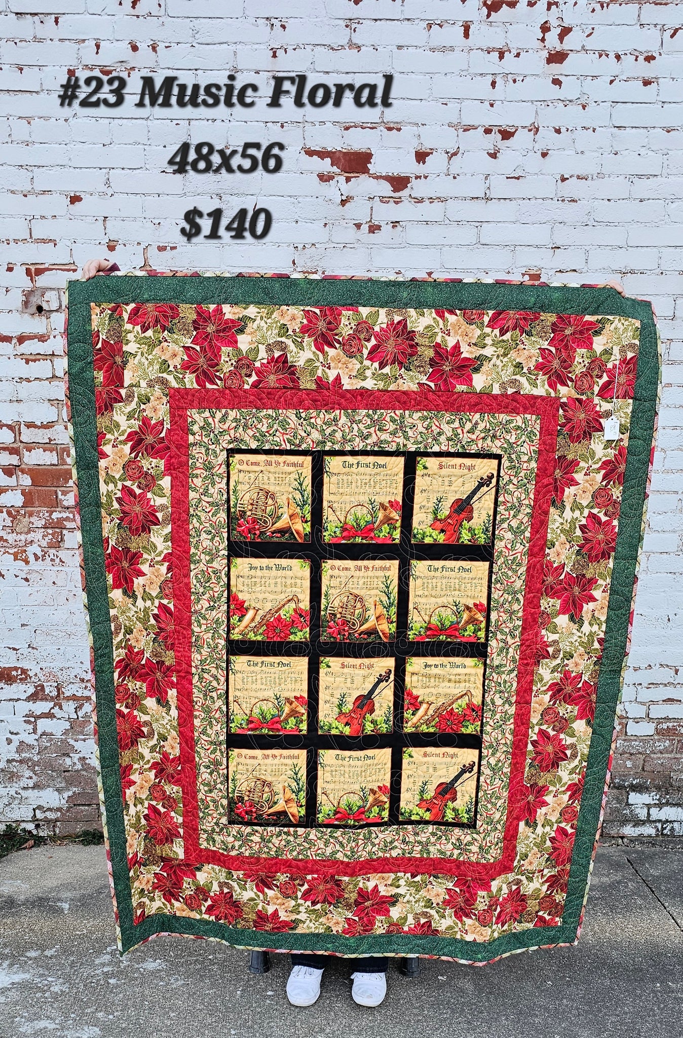 Music Christmas floral quilt