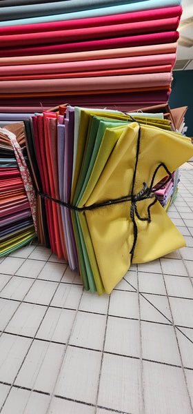 Tilda Solids Fat Eighth mix of 32 different solids